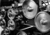 How Do You Apply Robots in Injection Molding?