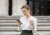 How to Choose a Great Online Casino Woman in White Long Sleeves Holding a Cup of Coffee