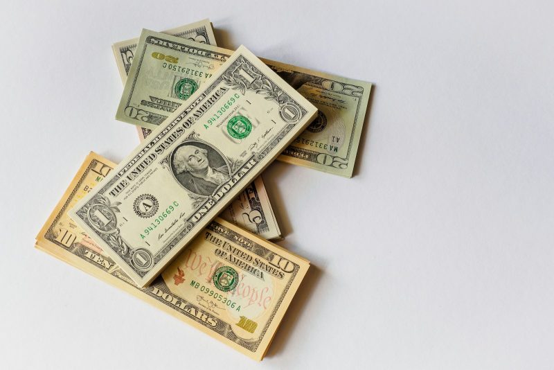 Photo by Alexander Schimmeck 1 us dollar bill