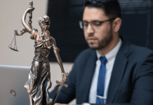 When to Seek the Help of a Medical Malpractice Lawyer